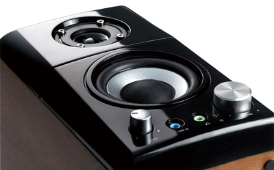 Caixa de Som Genius SP-HF500A 14 W RMS Woofer Hi-Fi